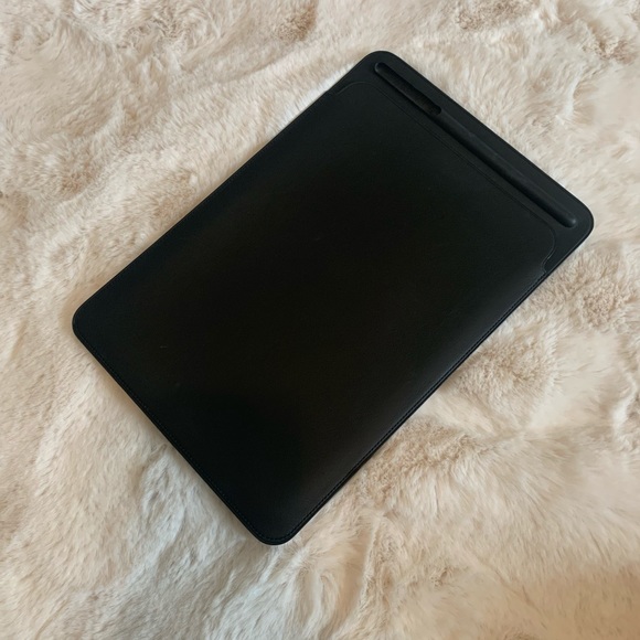Apple iPad Leather sleeve